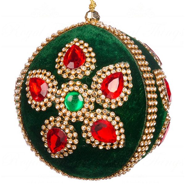 L 36624 Goodwill Christmas Balls Fabric Jewel Flower Ball Red Green Gold Green